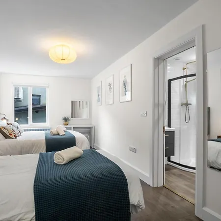 295 - Holiday home *
